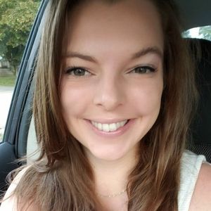 Meet your Posher, Steph